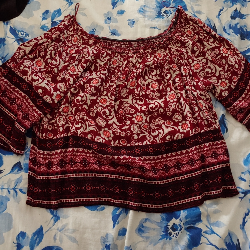 Loose fit cropped blouse